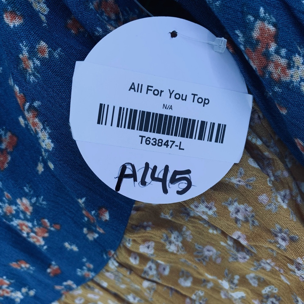 NWT Oddi tiered peasant top with ruffled sleeves L. - Picture 6 of 6